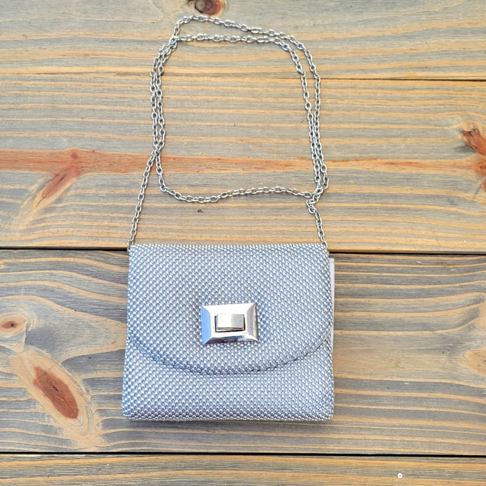 La Regale Silver Beaded Evening Sm Handbag Crossbody Chain Strap